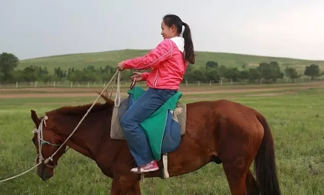 丰宁坝上草原骑马